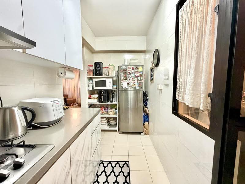 117A Canberra Crescent, 117A Canberra Crescent, Sembawang / Yishun, 2 Bedrooms, 732 sqft, HDB Flat For Sale, by Hidayat Shariff, 500252739 - Kitchen - PropertyGuru.com.sg