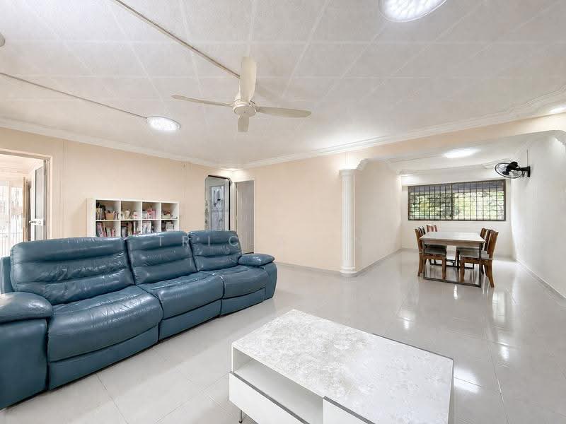 188 Pasir Ris Street 12, 188 Pasir Ris Street 12, Pasir Ris / Tampines, 4 Bedrooms, 1,335 sqft, HDB Flat For Sale, by Tricia Ong, 500252759 - Living Room - PropertyGuru.com.sg