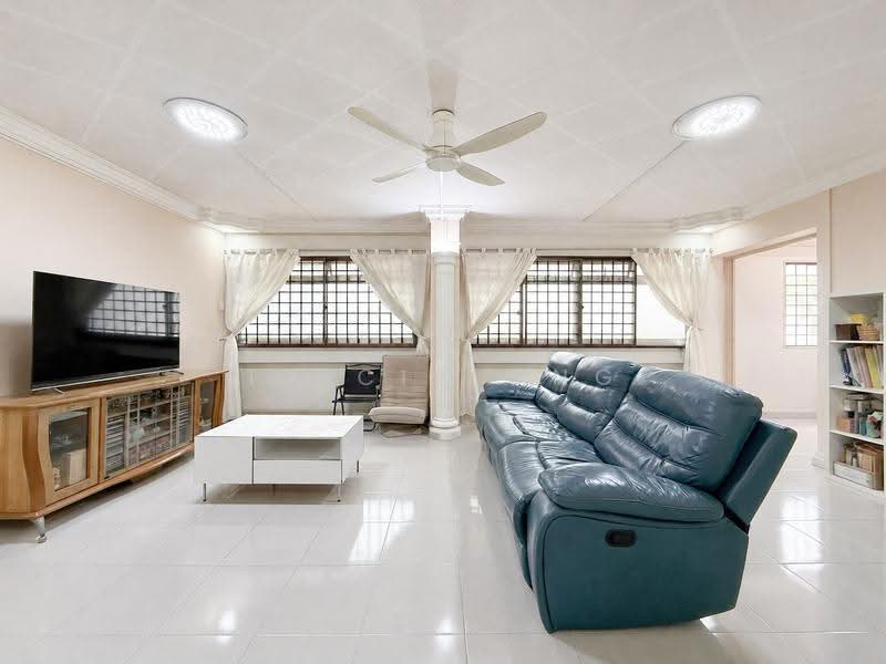 188 Pasir Ris Street 12, 188 Pasir Ris Street 12, Pasir Ris / Tampines, 4 Bedrooms, 1,335 sqft, HDB Flat For Sale, by Tricia Ong, 500252759 - Living Room - PropertyGuru.com.sg