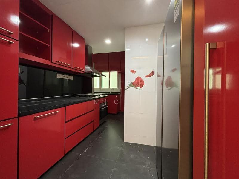 Cote D'Azur, 66 Marine Parade Road, East Coast / Marine Parade, 3 Bedrooms, 1,313 sqft, Condominium For Rent, by Nicki Goh, 500252760 - Kitchen - PropertyGuru.com.sg