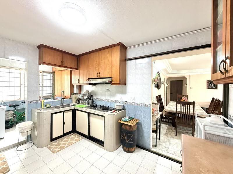 714 Pasir Ris Street 72, 714 Pasir Ris Street 72, Pasir Ris / Tampines, 4 Bedrooms, 1,539 sqft, HDB Flat For Sale, by Fatin Amira, 500252772 - Kitchen - PropertyGuru.com.sg