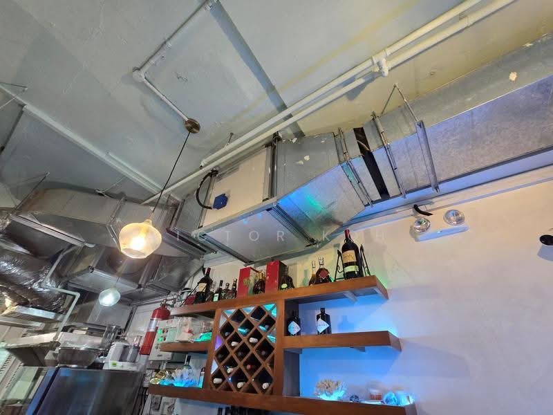 Orchard Towers, 400 Orchard Road, Orchard / River Valley, 646 sqft, Food & Beverage For Rent, by Victor Koh, 500252777 - Interior - CommercialGuru.com.sg