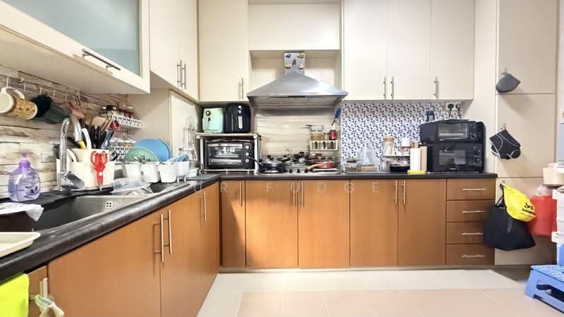 725 Tampines Street 71, 725 Tampines Street 71, Pasir Ris / Tampines, 3 Bedrooms, 1,323 sqft, HDB Flat For Sale, by Nur Fudge, 500252783 - PropertyGuru.com.sg