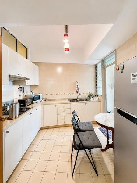 Clementi Park, 137 Sunset Way, Clementi Park / Upper Bukit Timah, 2 Bedrooms, 1,076 sqft, Condominium For Sale, by MOHD FARID, 500252788 - Kitchen - PropertyGuru.com.sg