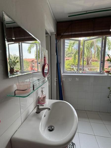 41 Holland Drive, 41 Holland Drive, Tanglin / Holland / Bukit Timah, Room Rental, 100 sqft, HDB Flat For Rent, by Yap Chun Wei, 500252808 - Bathroom - PropertyGuru.com.sg