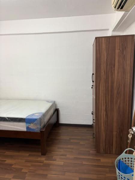 41 Holland Drive, 41 Holland Drive, Tanglin / Holland / Bukit Timah, Room Rental, 100 sqft, HDB Flat For Rent, by Yap Chun Wei, 500252808 - Bedroom - PropertyGuru.com.sg