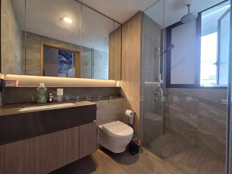 The Jovell, 21 Flora Drive, Changi Airport / Changi Village, 2 Bedrooms, 721 sqft, Condominium For Sale, by Lawrence Ng 黄启恒, 500252812 - Bathroom - PropertyGuru.com.sg