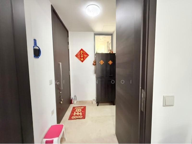 RiverTrees Residences, 29 Fernvale Close, Seletar / Yio Chu Kang, 3 Bedrooms, 1,119 sqft, Condominium For Sale, by Vivien Ooi, 500252817 - Walkway to Master Bedroom - PropertyGuru.com.sg