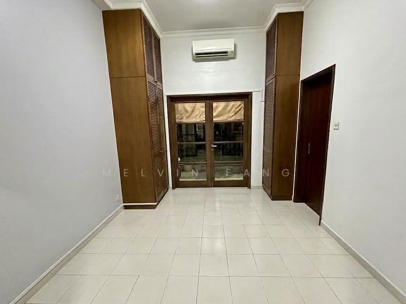 Landed House on Saraca Walk, Saraca Walk, Seletar / Yio Chu Kang, 4 Bedrooms, 3,000 sqft, Terraced House For Rent, by Melvin Fang, 500252818 - Guest Room on Level 1 - PropertyGuru.com.sg