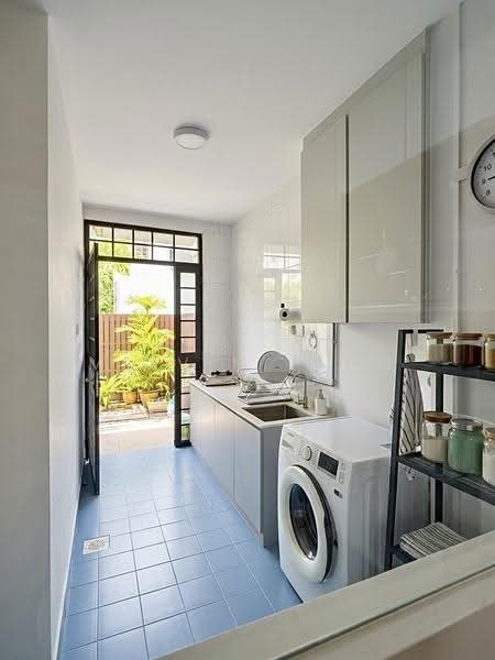 Landed House on Saraca Walk, Saraca Walk, Seletar / Yio Chu Kang, 4 Bedrooms, 3,000 sqft, Terraced House For Rent, by Melvin Fang, 500252818 - Yard - PropertyGuru.com.sg