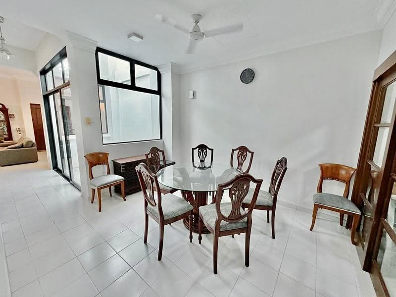 Landed House on Saraca Walk, Saraca Walk, Seletar / Yio Chu Kang, 4 Bedrooms, 3,000 sqft, Terraced House For Rent, by Melvin Fang, 500252818 - Dining Room - PropertyGuru.com.sg
