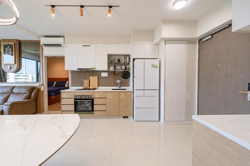 Treasure at Tampines, 57 Tampines Lane, Pasir Ris / Tampines, 3 Bedrooms, 861 sqft, Condominium For Sale, by Tan Kwan Yick, 500252828 - Kitchen - PropertyGuru.com.sg