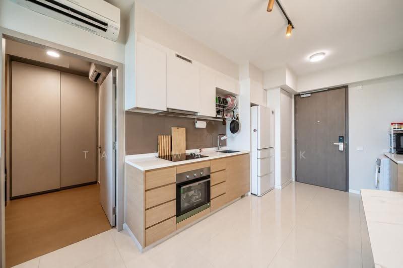 Treasure at Tampines, 57 Tampines Lane, Pasir Ris / Tampines, 3 Bedrooms, 861 sqft, Condominium For Sale, by Tan Kwan Yick, 500252828 - Kitchen - PropertyGuru.com.sg