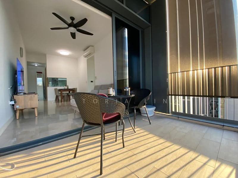 Alex Residences, 28 Alexandra View, Alexandra / Commonwealth, 3 Bedrooms, 904 sqft, Apartment For Sale, by Victoria Ling, 500252832 - Living Room - PropertyGuru.com.sg