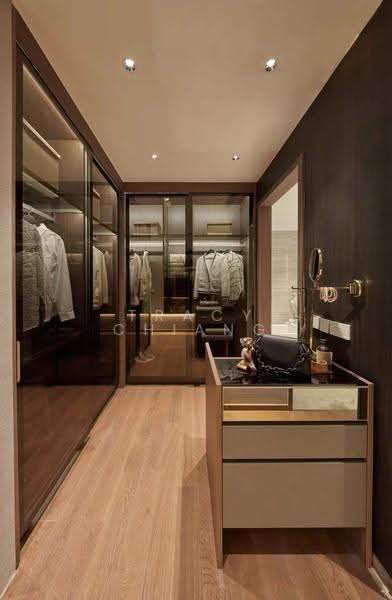 Terra Hill, 18 Yew Siang Road, Buona Vista / West Coast / Clementi New Town, 5 Bedrooms, 1,894 sqft, Condominium For Sale, by Tracy Chiang, 500252834 - Master BR Walk-In Wardrobe - PropertyGuru.com.sg