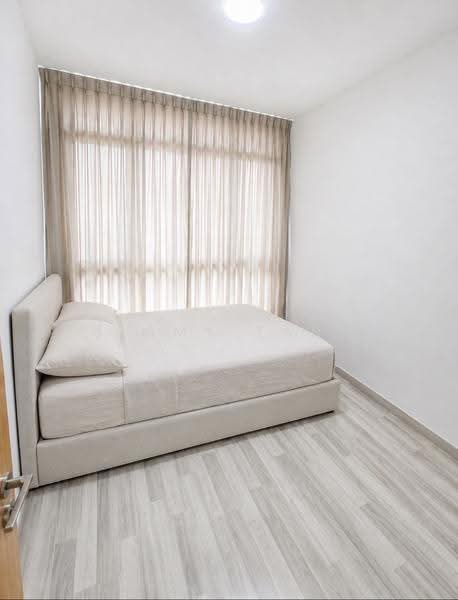La Fiesta, 60 Sengkang Square, Hougang / Punggol / Sengkang, 3 Bedrooms, 840 sqft, Condominium For Sale, by Jimmy Tang, 500252844 - Bedroom - PropertyGuru.com.sg