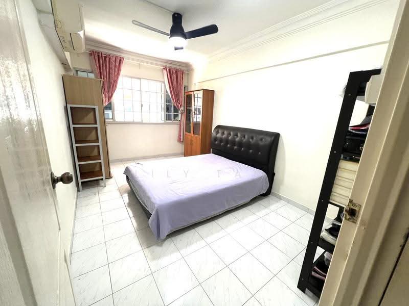 637 Veerasamy Road, 637 Veerasamy Road, Farrer Park / Serangoon Rd, 2 Bedrooms, 775 sqft, HDB Flat For Rent, by Lily Tan, 500252846 - Bedroom - PropertyGuru.com.sg