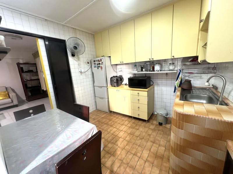 637 Veerasamy Road, 637 Veerasamy Road, Farrer Park / Serangoon Rd, 2 Bedrooms, 775 sqft, HDB Flat For Rent, by Lily Tan, 500252846 - Kitchen - PropertyGuru.com.sg