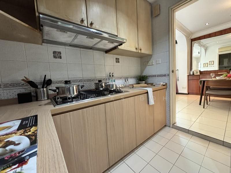 Astoria Park, 34 Lorong Mydin, Eunos / Geylang / Paya Lebar, 2 Bedrooms, 958 sqft, Condominium For Sale, by Douglas Goh, 500252886 - Kitchen - PropertyGuru.com.sg