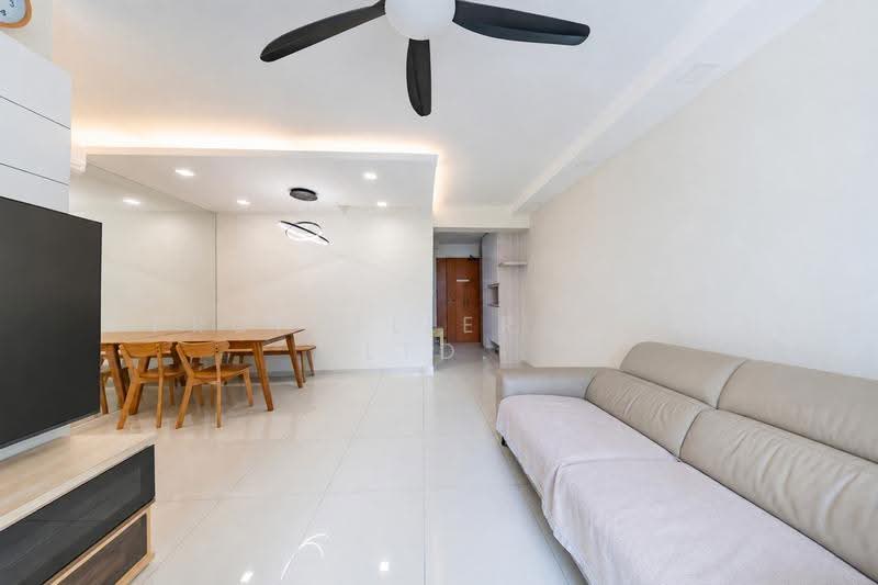 613C Punggol Drive, 613C Punggol Drive, Hougang / Punggol / Sengkang, 3 Bedrooms, 1,001 sqft, HDB Flat For Sale, by Elaine Wong, 500252917 - Living Room - PropertyGuru.com.sg