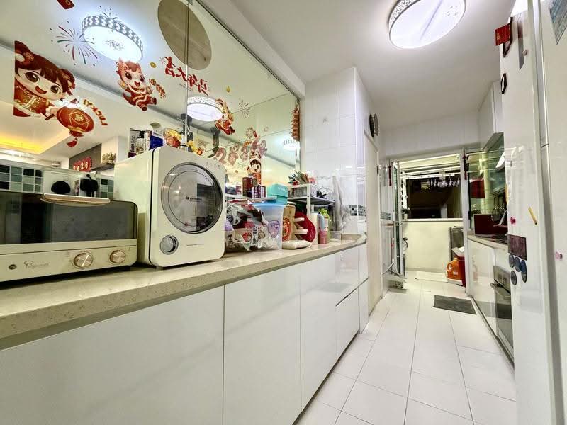316C Yishun Greenwalk, 316C Yishun Avenue 9, Sembawang / Yishun, 3 Bedrooms, 1,205 sqft, HDB Flat For Sale, by Wayne Tan, 500252918 - Kitchen - PropertyGuru.com.sg