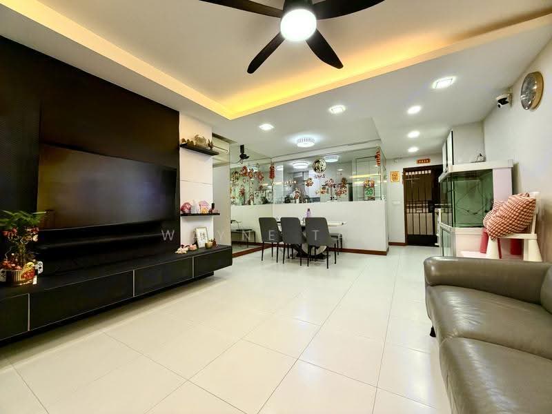 316C Yishun Greenwalk, 316C Yishun Avenue 9, Sembawang / Yishun, 3 Bedrooms, 1,205 sqft, HDB Flat For Sale, by Wayne Tan, 500252918 - Living Room - PropertyGuru.com.sg