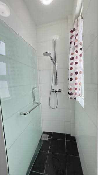 Urban Edge @ Holland V, 2 Ford Avenue, Tanglin / Holland / Bukit Timah, 3 Bedrooms, 1,776 sqft, Apartment For Sale, by Ryan Tan, 500252920 - Bathroom - PropertyGuru.com.sg