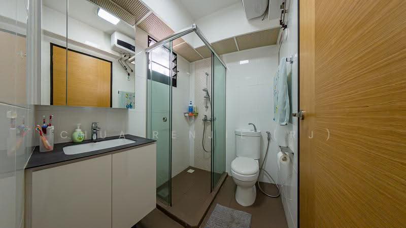 997C Buangkok Crescent, 997C Buangkok Crescent, Hougang / Punggol / Sengkang, 3 Bedrooms, 1,001 sqft, HDB Flat For Sale, by Chua RenJie (RJ), 500252931 - Bathroom - PropertyGuru.com.sg