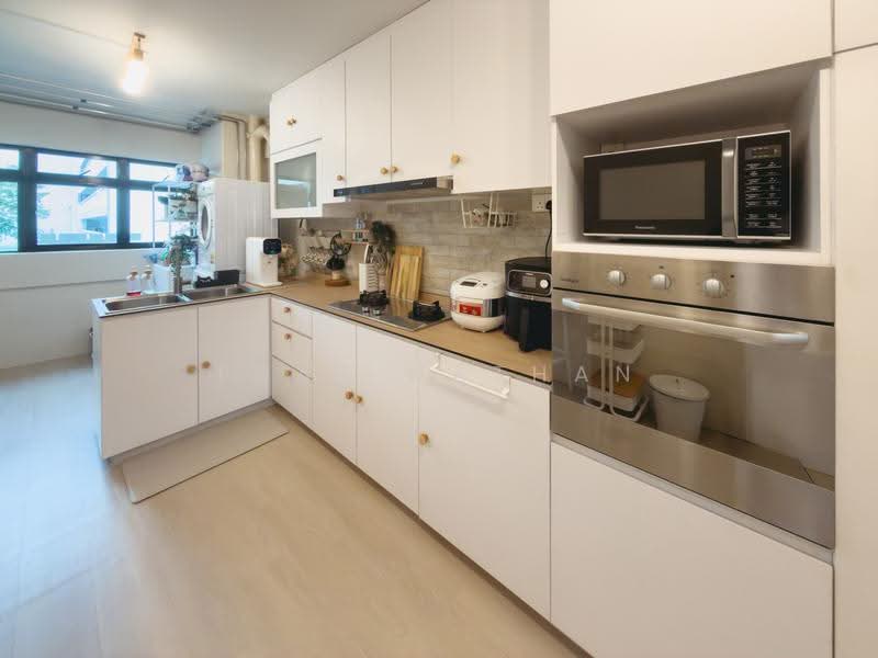 435 Tampines Street 43, 435 Tampines Street 43, Pasir Ris / Tampines, 3 Bedrooms, 1,120 sqft, HDB Flat For Sale, by Prab Nathan, 500252938 - Kitchen - PropertyGuru.com.sg