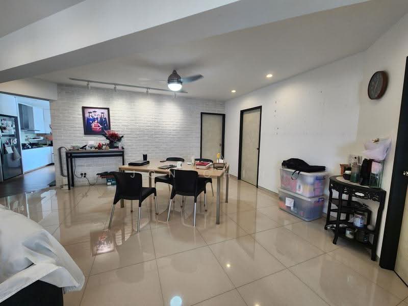 117 Bukit Batok West Avenue 6, 117 Bukit Batok West Avenue 6, Dairy Farm / Bukit Panjang / Choa Chu Kang, 3 Bedrooms, 1,421 sqft, HDB Flat For Rent, by Jon Chin, 500252948 - Dining Room - PropertyGuru.com.sg