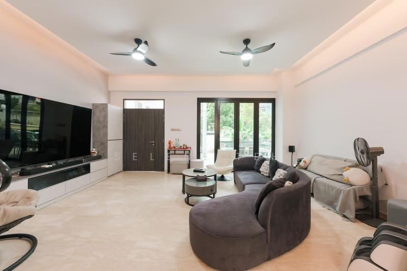 D17 FREEHOLD 3 STOREY CORNER TERRACE, Changi Airport / Changi Village, 4 Bedrooms, 3,500 sqft, Corner Terrace For Sale, by Selene Teh, 500252957 - Living Room - PropertyGuru.com.sg