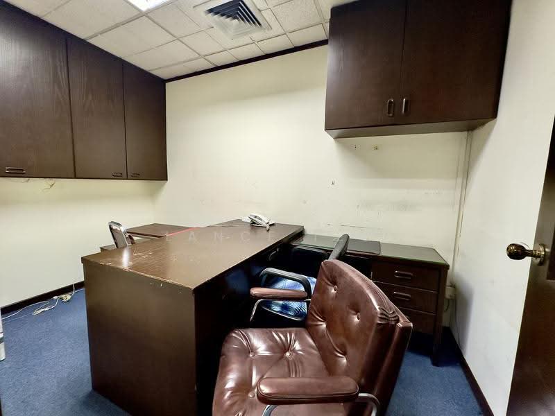 Partially Fitted Office Near Clarke Quay Mrt for Rent, City Hall / Clarke Quay, 549 sqft, Office For Rent, by Lance Teo, 500252965 - Study - CommercialGuru.com.sg