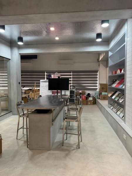 Kapo Factory Building, 80 Playfair Road, Macpherson / Potong Pasir, 2,400 sqft, Light Industrial (B1) For Sale, by Robin Chan, 500252966 - Interior - CommercialGuru.com.sg