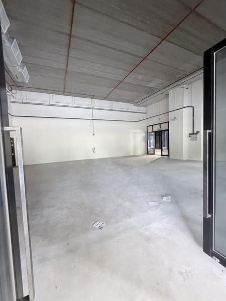 Ground Floor/Tampines/Good Frontage, Pasir Ris / Tampines, 1,700 sqft, Factory / Workshop (B2) For Rent, by Jessica Liang, 500252990 - Interior - CommercialGuru.com.sg