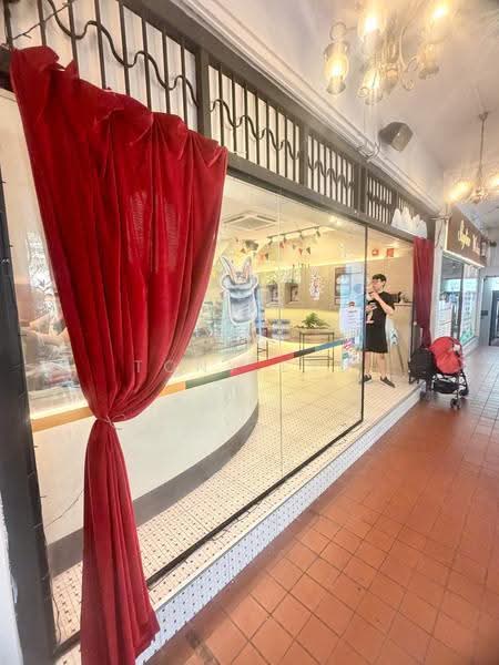 212 Hougang St 21 New and Rare Road Facing Ground Floor Shop High Human Traffic in Mature Estate, 212 Hougang Street 21, Hougang / Punggol / Sengkang, 700 sqft, Shop / Shophouse For Rent, by Tony Eyu, 500253009 - Exterior - CommercialGuru.com.sg