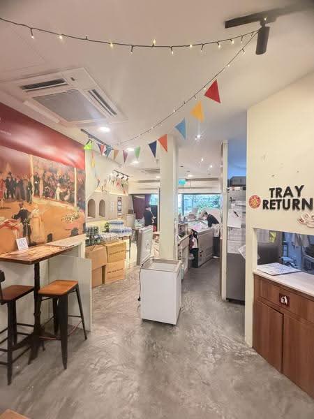 212 Hougang St 21 New and Rare Road Facing Ground Floor Shop High Human Traffic in Mature Estate, 212 Hougang Street 21, Hougang / Punggol / Sengkang, 700 sqft, Shop / Shophouse For Rent, by Tony Eyu, 500253009 - Interior - CommercialGuru.com.sg