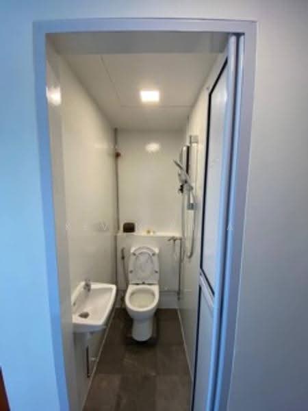 Simei Green Condominium, 1 Simei Street 4, Pasir Ris / Tampines, Room Rental, 150 sqft, Condominium For Rent, by Kevin Phua, 500253013 - Bathroom - PropertyGuru.com.sg