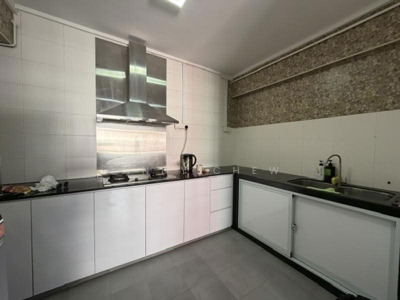 325 Tampines Street 32, 325 Tampines Street 32, Pasir Ris / Tampines, 4 Bedrooms, 1,571 sqft, HDB Flat For Rent, by Cindy Chew, 500253016 - Kitchen - PropertyGuru.com.sg
