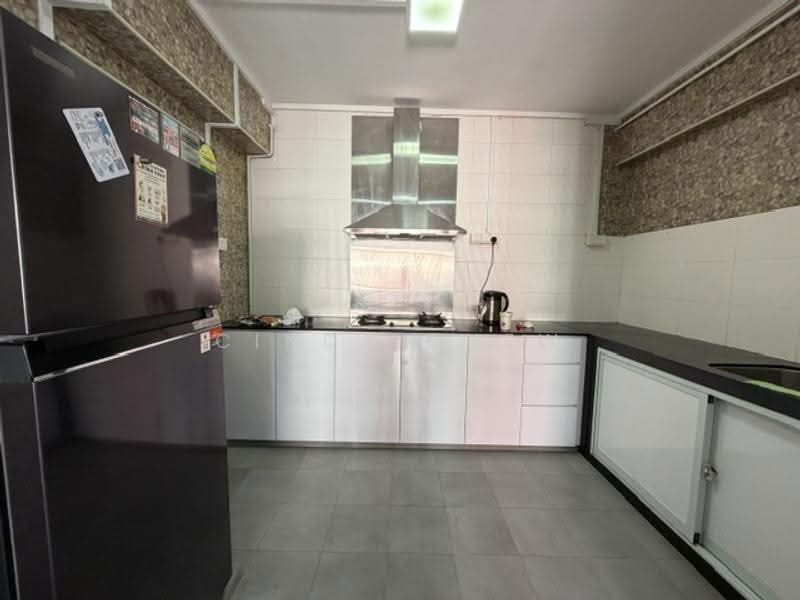 325 Tampines Street 32, 325 Tampines Street 32, Pasir Ris / Tampines, 4 Bedrooms, 1,571 sqft, HDB Flat For Rent, by Cindy Chew, 500253016 - Kitchen - PropertyGuru.com.sg