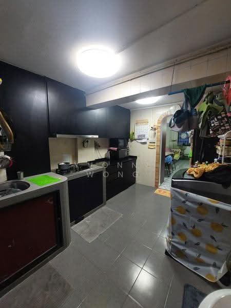 63 Kallang Bahru, 63 Kallang Bahru, Balestier / Toa Payoh, 2 Bedrooms, 699 sqft, HDB Flat For Sale, by Yvonne Wong, 500253017 - Kitchen - PropertyGuru.com.sg