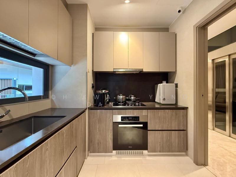 Landed7772 D27 Rare Freehold Cluster Corner Terrace @ Watercove Ville Sembawang, Wak Hassan Drive, Sembawang / Yishun, 4 Bedrooms, 3,340 sqft, Cluster House For Sale, by Toh Kwang Yong Daniel, 500253022 - Kitchen - PropertyGuru.com.sg
