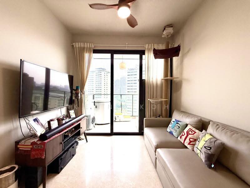 Avenue South Residence, 13 Silat Avenue, Alexandra / Commonwealth, 2 Bedrooms, 657 sqft, Condominium For Sale, by Kenny Koh, 500253026 - Living Room - PropertyGuru.com.sg