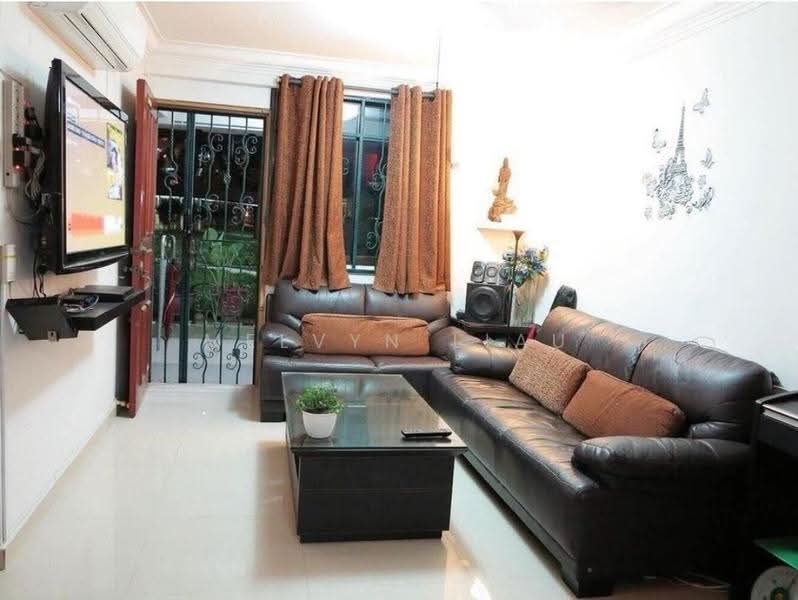 25 Toa Payoh East, 25 Toa Payoh East, Balestier / Toa Payoh, Room Rental, 50 sqft, HDB Flat For Rent, by Melvyn Liau, 500253041 - Living Room - PropertyGuru.com.sg