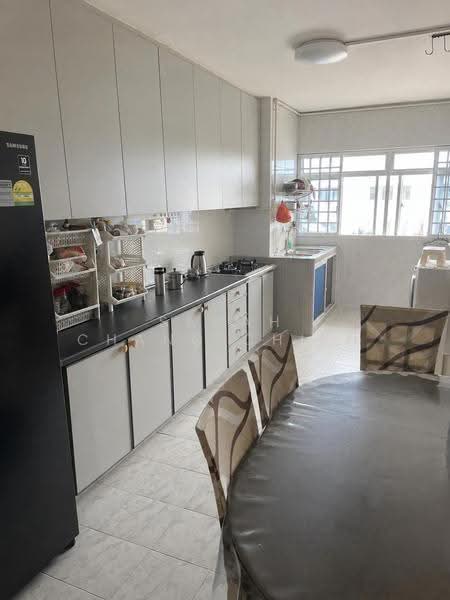 511 West Coast Drive, 511 West Coast Drive, Buona Vista / West Coast / Clementi New Town, Room Rental, 138 sqft, HDB Flat For Rent, by Sarah Chang Chien, 500253046 - Kitchen - PropertyGuru.com.sg