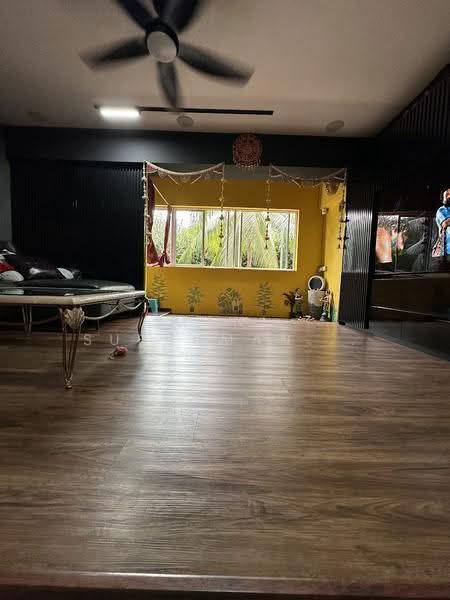 108 Jalan Rajah, 108 Jalan Rajah, Balestier / Toa Payoh, 3 Bedrooms, 1,593 sqft, HDB Flat For Sale, by Mani Subramanian Veeramani, 500253076 - Living Room - PropertyGuru.com.sg