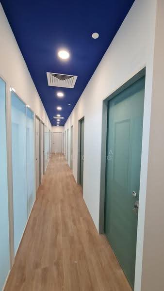Woods Square, 8 Woodlands Square, Admiralty / Woodlands, 160 sqft, Office For Rent, by Felecia Cheong, 500253080 - Corridor - CommercialGuru.com.sg
