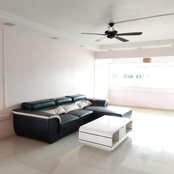 229 Yishun Street 21, 229 Yishun Street 21, Sembawang / Yishun, 3 Bedrooms, 1,302 sqft, HDB Flat For Rent, by Xavier Ng, 500253082 - Living Room - PropertyGuru.com.sg
