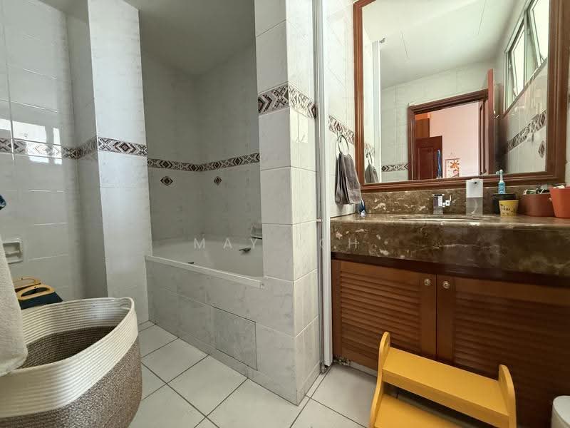 Aspen Heights, 261 River Valley Road, Orchard / River Valley, 5 Bedrooms, 2,691 sqft, Condominium For Sale, by May Loh, 500253088 - Bathroom - PropertyGuru.com.sg