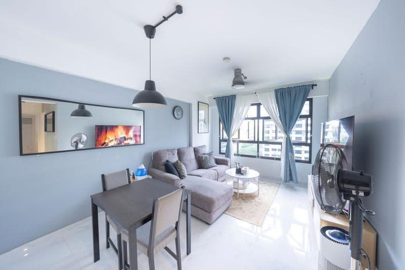 605B Tampines Street 61, 605B Tampines Street 61, Pasir Ris / Tampines, 2 Bedrooms, 732 sqft, HDB Flat For Sale, by Zarifah Zain, 500253089 - Living Room - PropertyGuru.com.sg