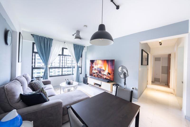 605B Tampines Street 61, 605B Tampines Street 61, Pasir Ris / Tampines, 2 Bedrooms, 732 sqft, HDB Flat For Sale, by Zarifah Zain, 500253089 - Living Room - PropertyGuru.com.sg